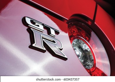 Detail Trd Sportivo Logo Vector Nomer 48