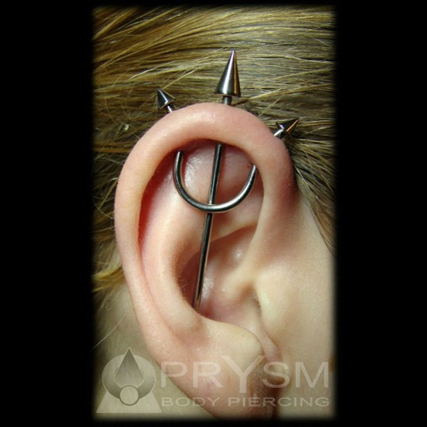 Detail Trident Piercing Jewelry Nomer 11