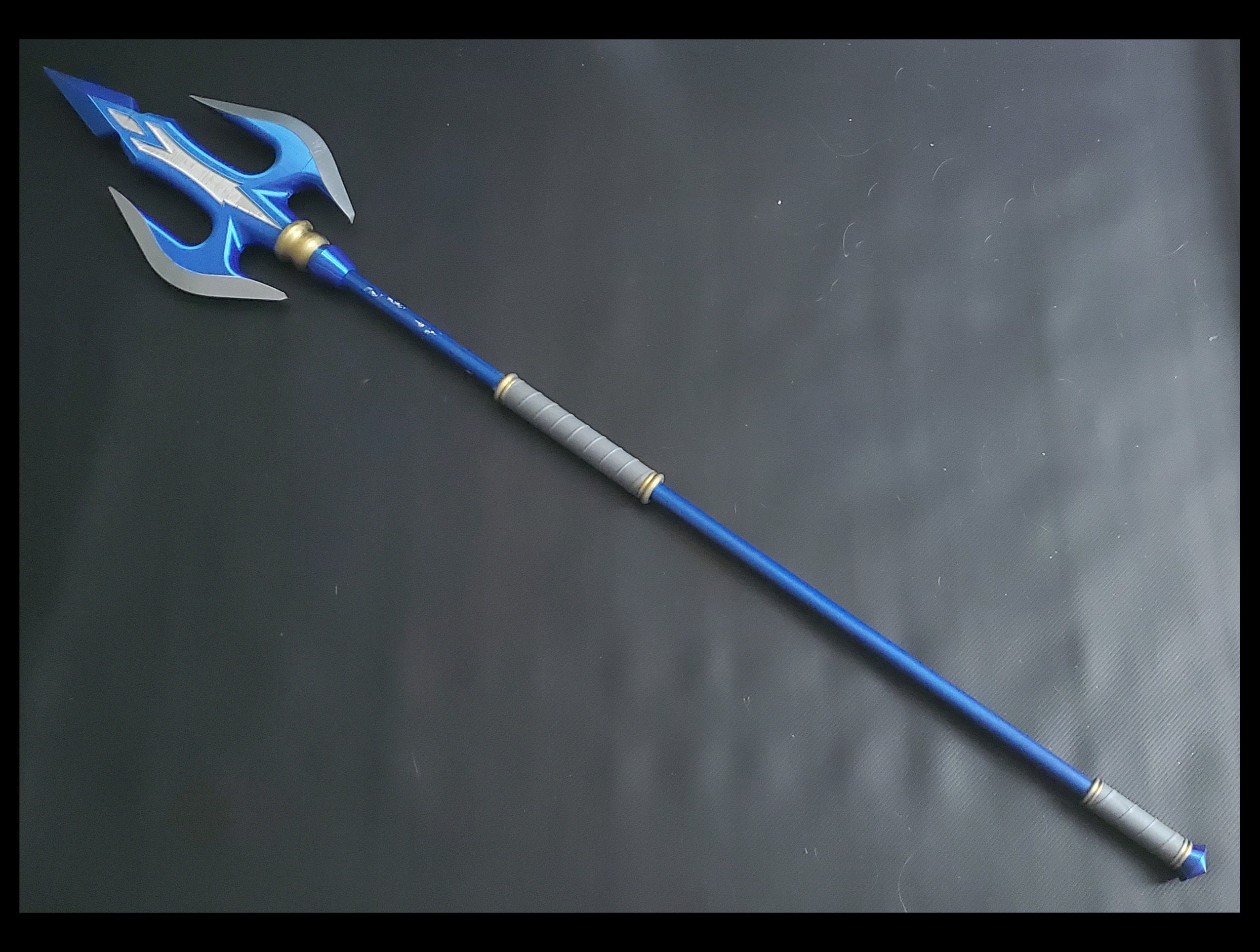 Detail Trident Weapon Design Nomer 10