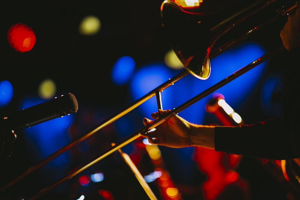 Detail Trombone Background Nomer 4