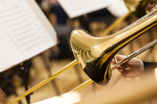 Detail Trombone Background Nomer 10