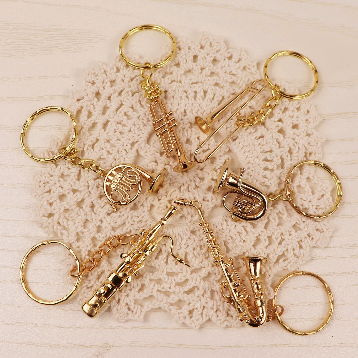 Detail Trombone Keychain Nomer 39