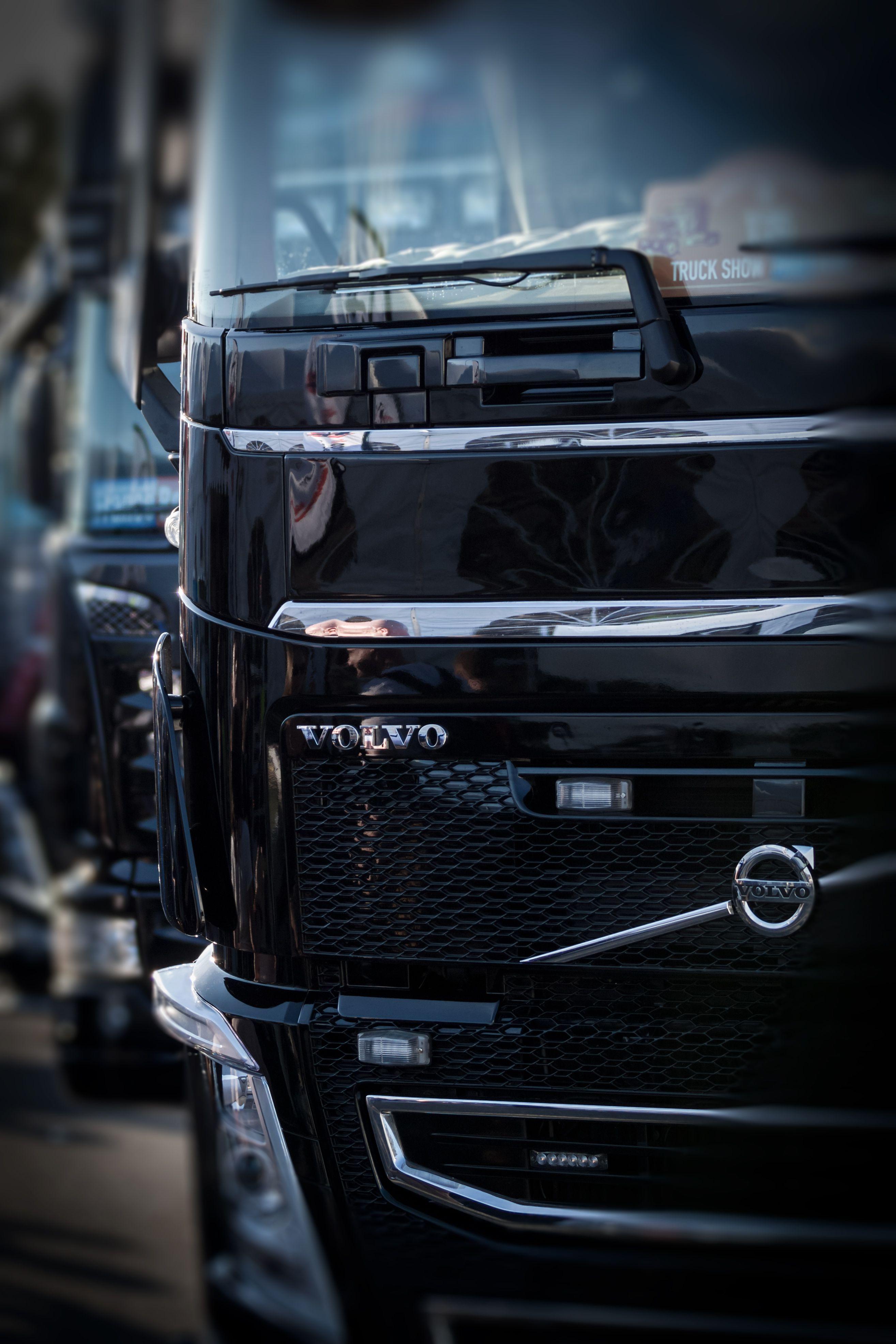 Detail Truck Wallpaper Hd Nomer 13