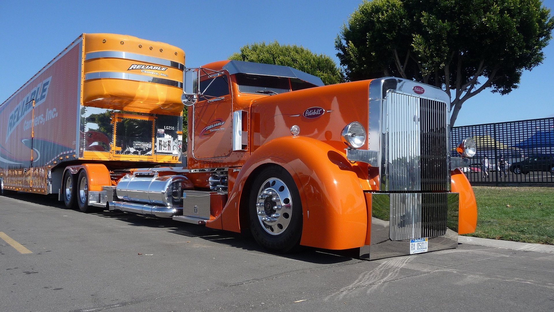 Detail Truck Wallpaper Hd Nomer 32