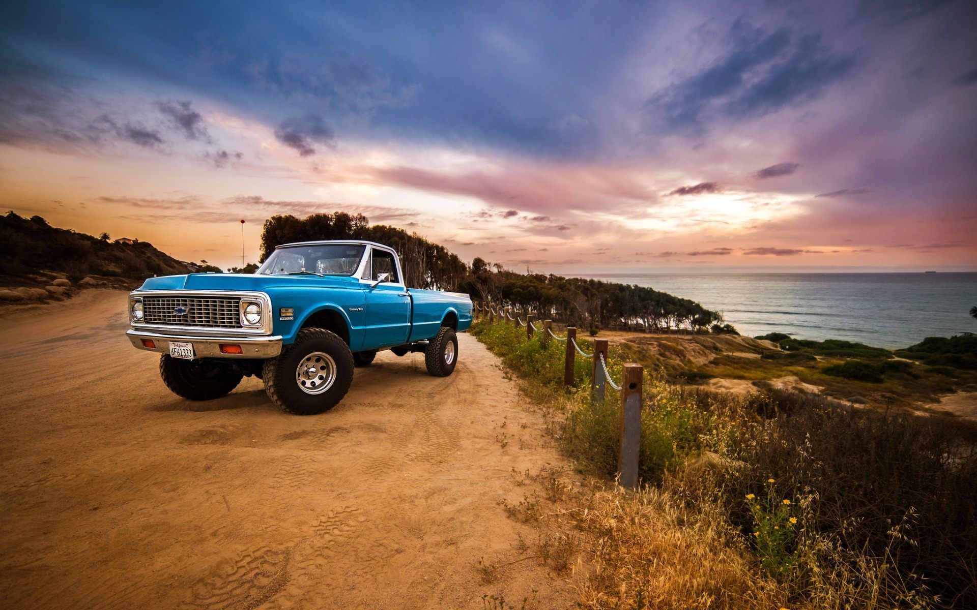 Detail Truck Wallpaper Hd Nomer 36