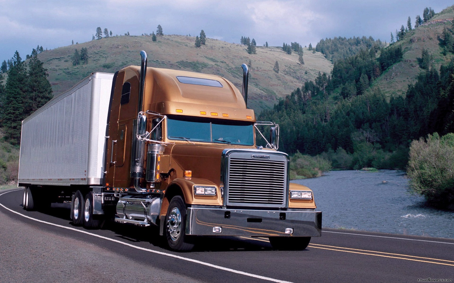 Detail Truck Wallpaper Hd Nomer 37