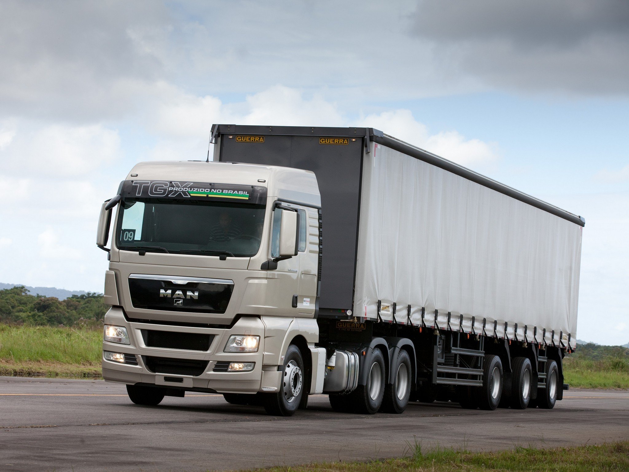 Detail Truck Wallpaper Hd Nomer 52
