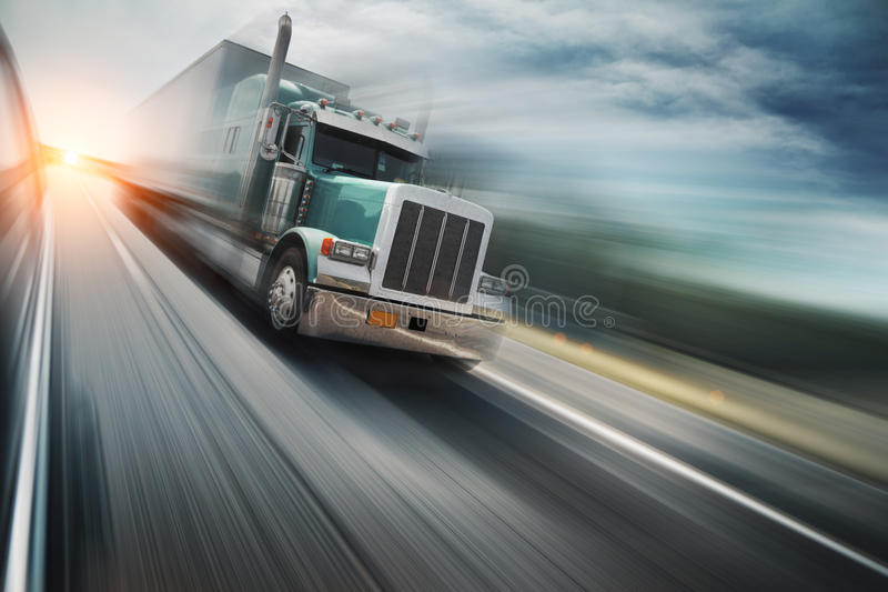 Detail Trucking Images Free Nomer 8