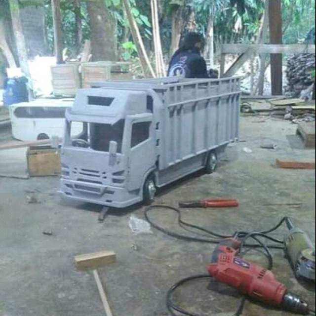 Detail Truk Kayu Besar Nomer 2