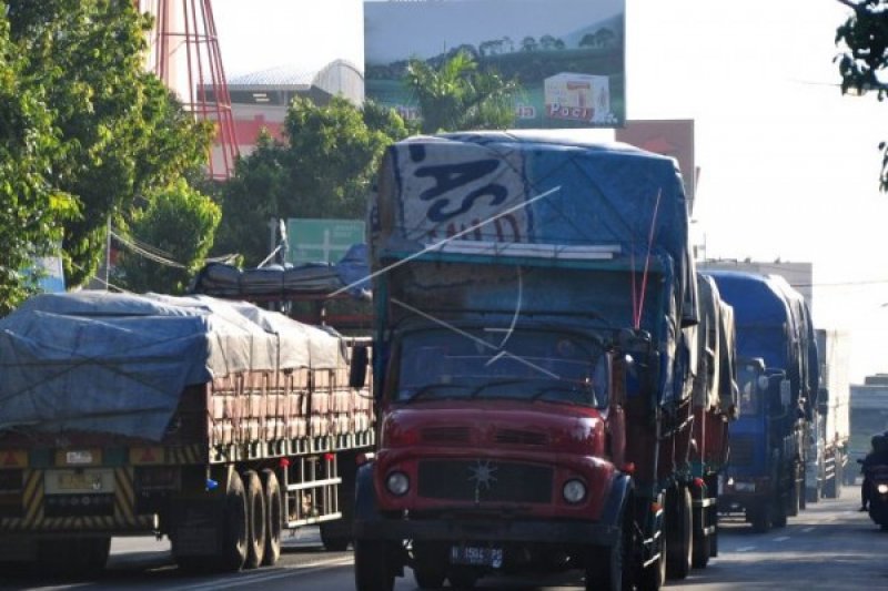 Detail Truk Pengangkut Barang Nomer 6