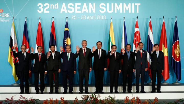 Detail Tuan Rumah Ktt Asean Nomer 20