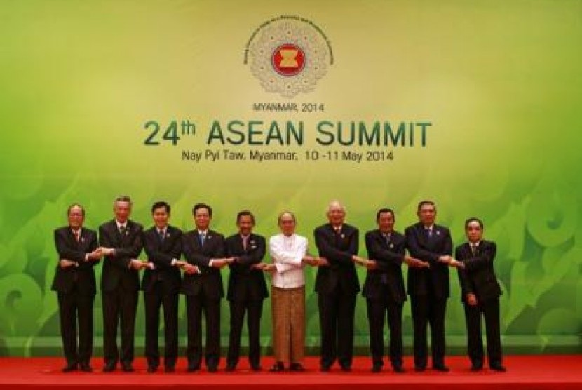 Detail Tuan Rumah Ktt Asean Nomer 49