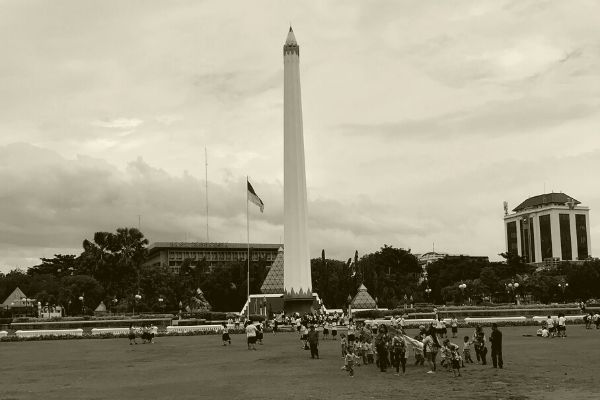 Detail Tugu Pahlawan Png Nomer 38