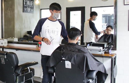 Detail Tukang Potong Rambut Nomer 31