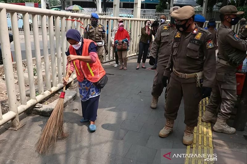 Detail Tukang Sapu Jalanan Nomer 37