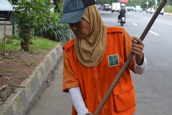 Detail Tukang Sapu Jalanan Nomer 8