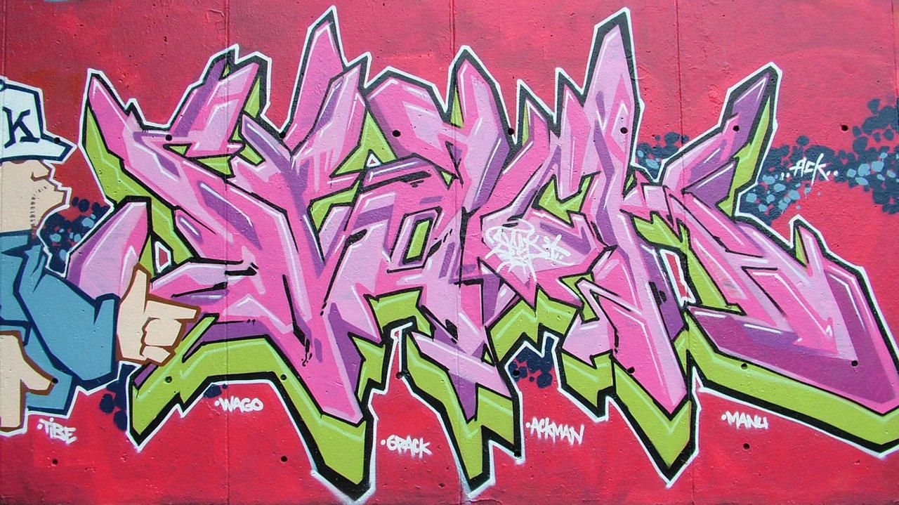 Detail Tulisan Grafiti Nama Nomer 30
