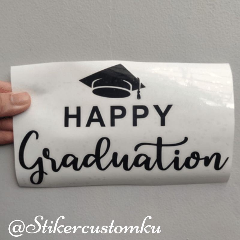 Detail Tulisan Happy Graduation Nomer 55