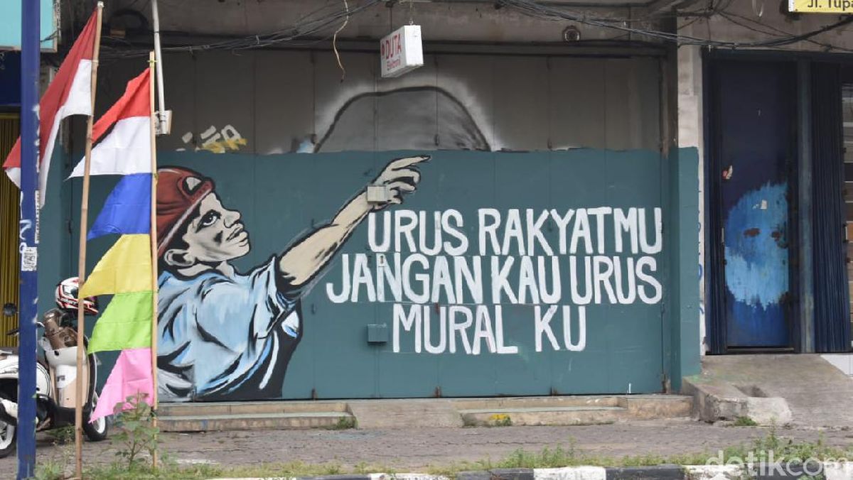 Detail Tulisan Mural Dinding Nomer 15