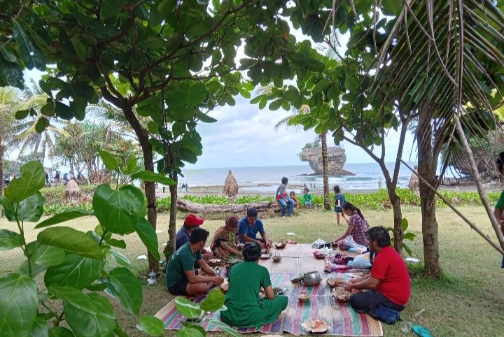 Detail Tumbuhan Yang Ada Di Pantai Nomer 23