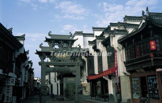 Detail Tunxi Old Street Nomer 42