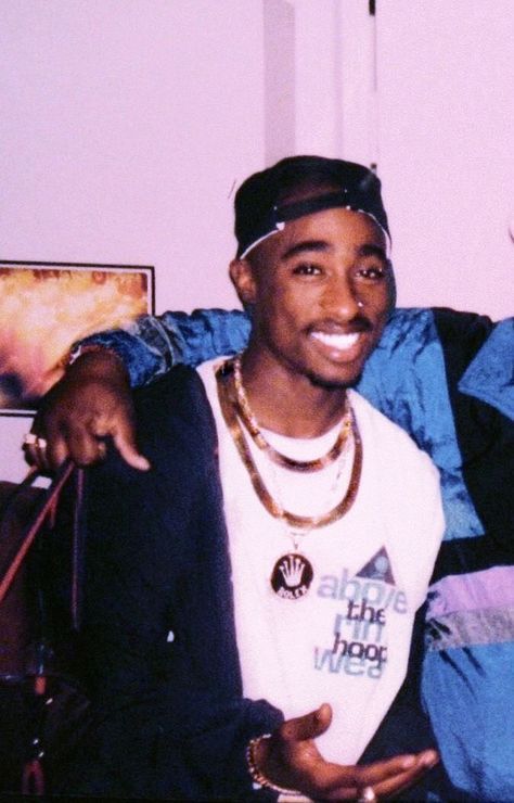 Detail Tupac Background Nomer 21