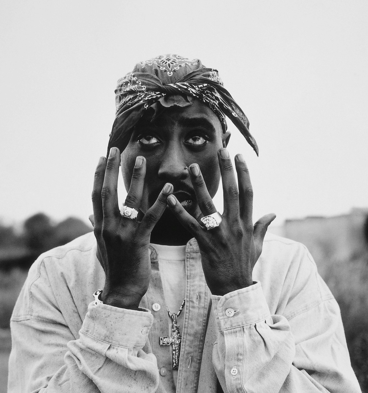 Detail Tupac Background Nomer 24