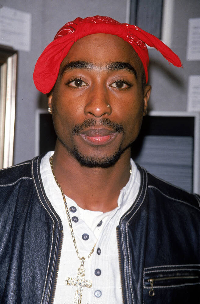 Detail Tupac Shakur Pics Nomer 34