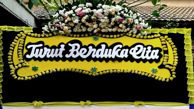 Detail Turut Berduka Cita Karangan Bunga Nomer 12