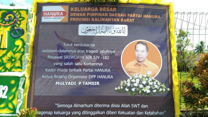 Detail Turut Berduka Cita Karangan Bunga Nomer 34