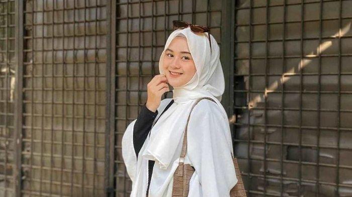 Detail Tutorial Gambar Hijab Pashmina Nomer 50