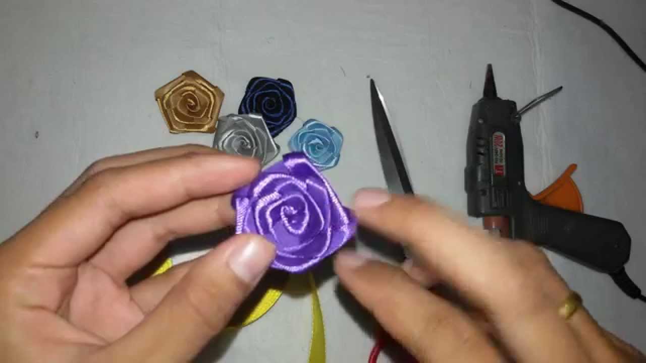 Detail Tutorial Membuat Bunga Mawar Dari Pita Nomer 32