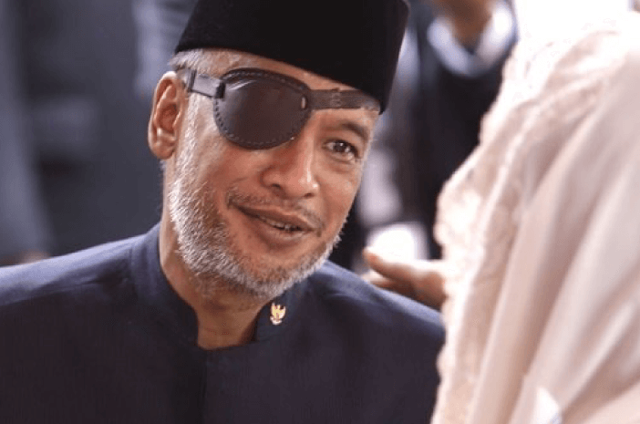 Detail Tutup Mata Bajak Laut Nomer 12
