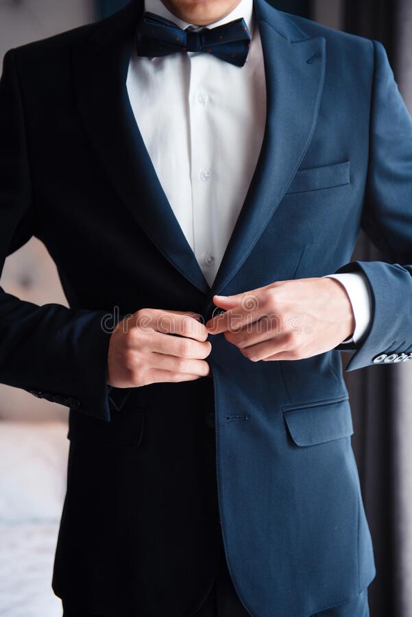 Detail Tuxedo Biru Dongker Nomer 38