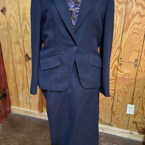 Detail Tuxedo Biru Dongker Nomer 41