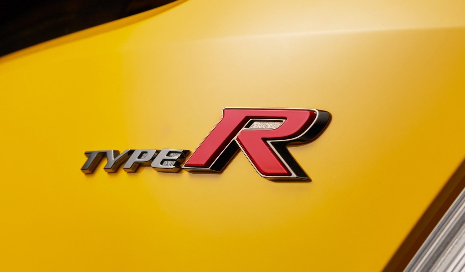 Detail Type R Logo Nomer 14