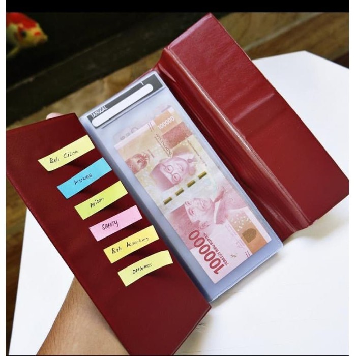 Detail Uang Dalam Dompet Wanita Nomer 7