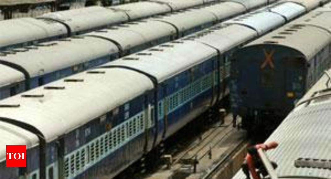 Detail Udaipur To Surat Train Nomer 34