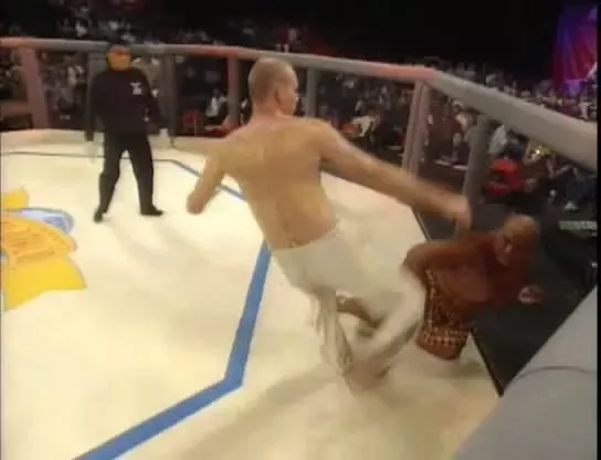 Detail Ufc Sumo Vs Karate Nomer 20