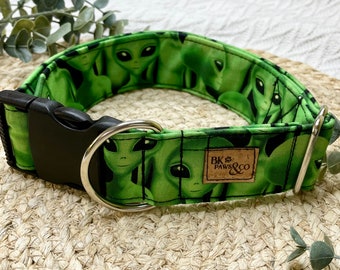 Detail Ufo Dog Collar Nomer 40