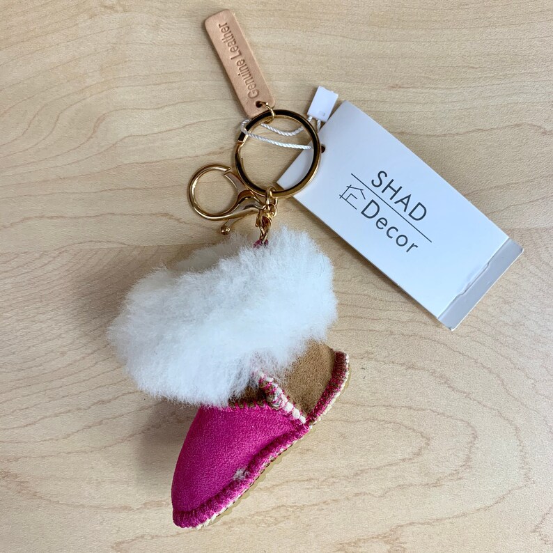 Detail Ugg Keychain Nomer 7