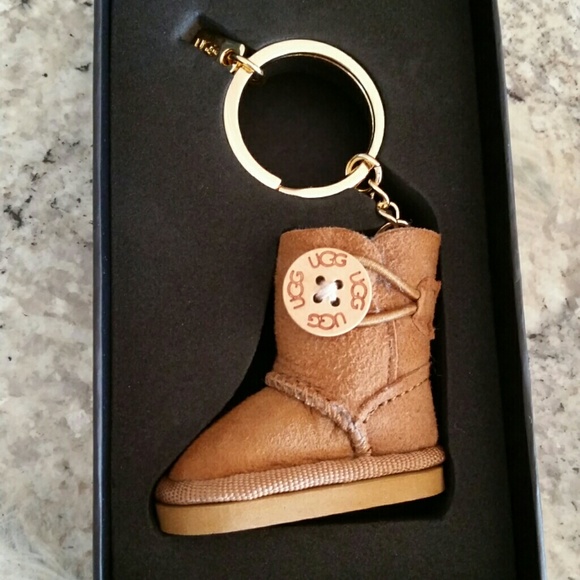 Detail Ugg Keychain Boot Nomer 17