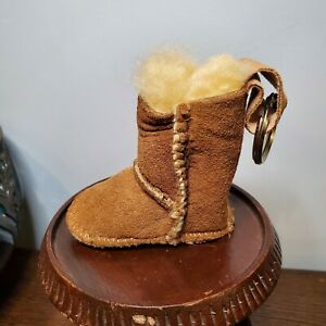 Detail Ugg Keychain Boot Nomer 18