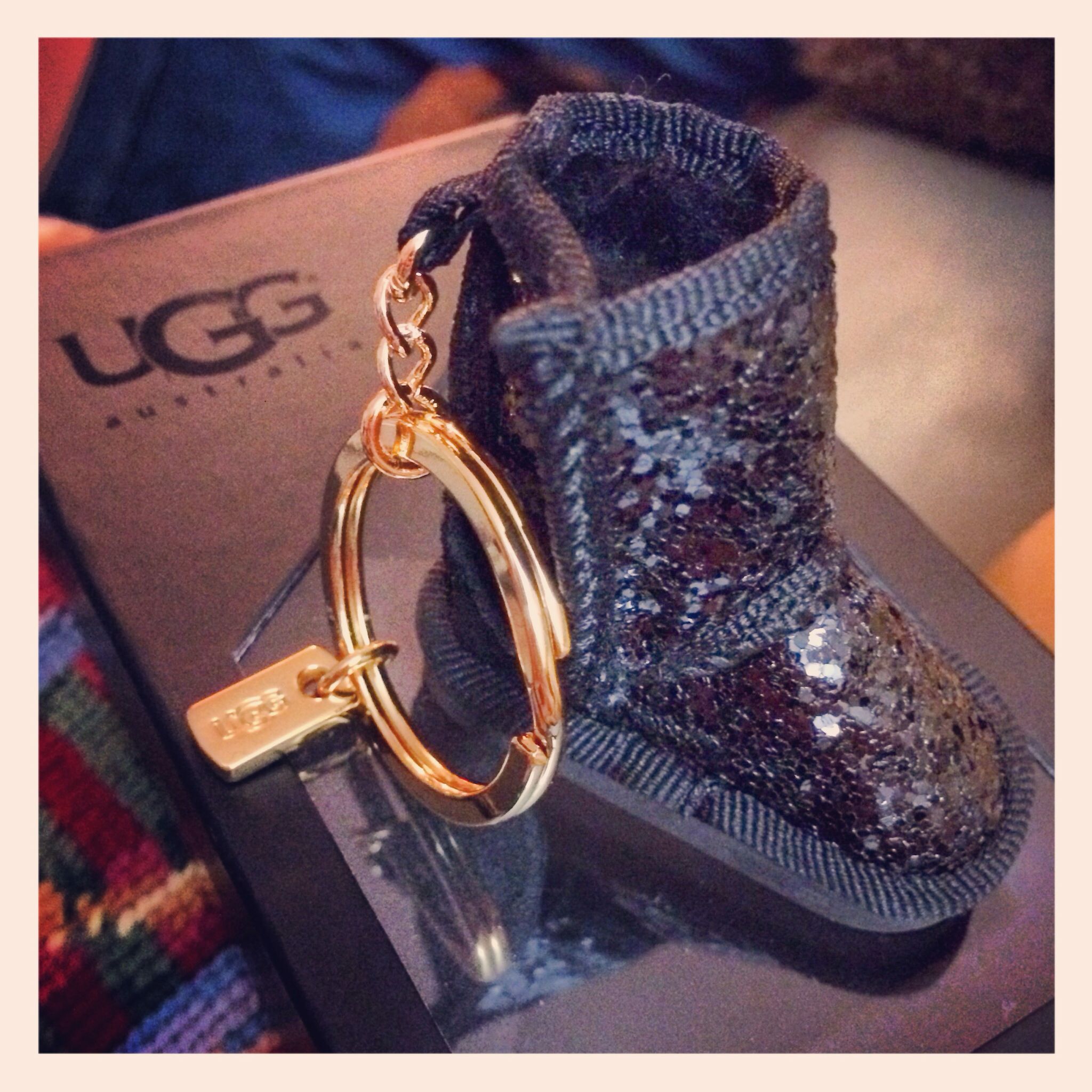 Detail Ugg Keychain Boot Nomer 7