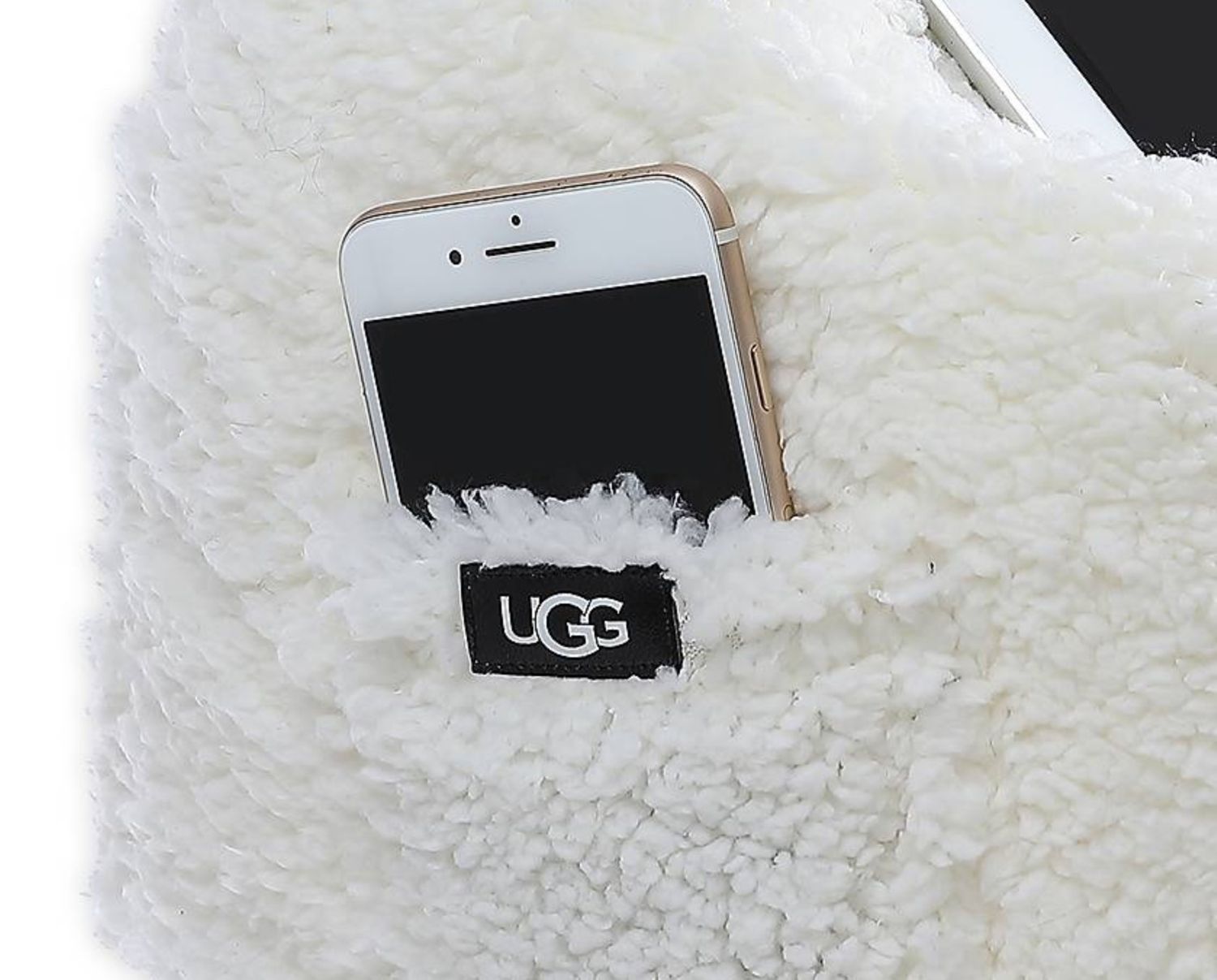 Detail Ugg Tablet Pillow Nomer 44