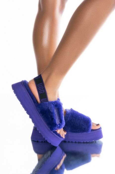 Detail Uggs Disco Slides Nomer 26