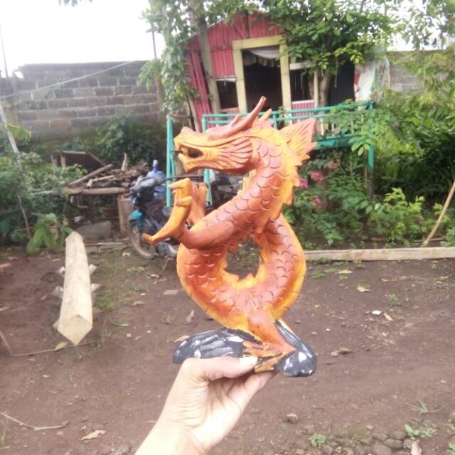 Detail Ukiran Naga Dari Kayu Nomer 23