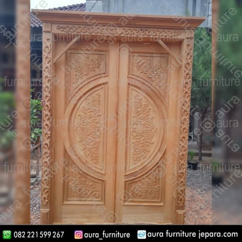 Detail Ukiran Pintu Rumah Nomer 30