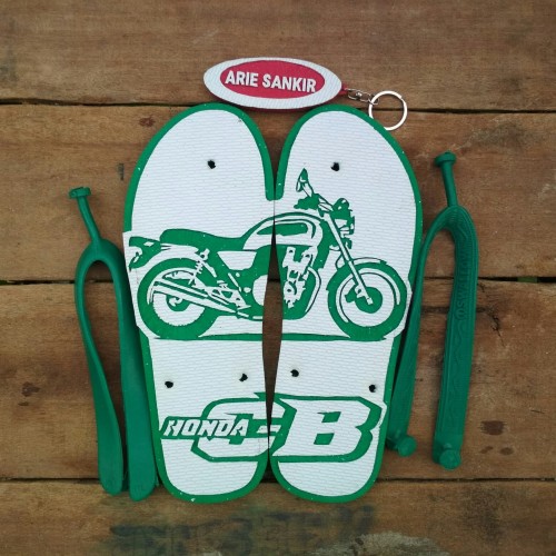 Ukiran Sandal Swallow Gambar Motor - KibrisPDR