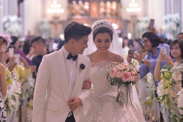 Detail Ukuran Foto Gandeng Nikah Kristen Nomer 24